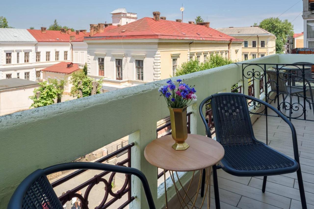 затишна студія в стилі лофт в самому центрі міста * Chernivtsi