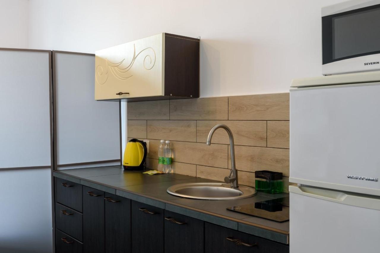 Apartment затишна студія в стилі лофт в самому центрі міста