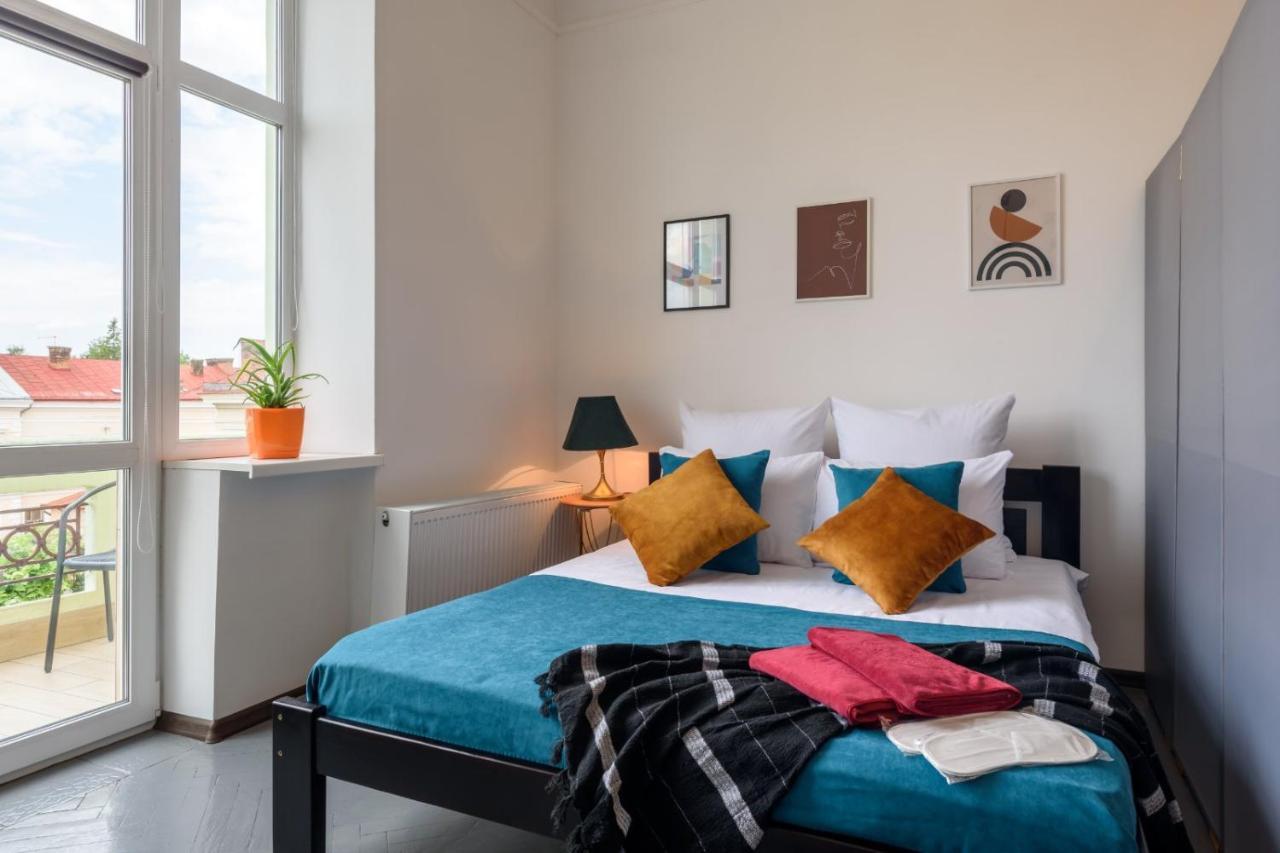 затишна студія в стилі лофт в самому центрі міста Apartment Chernivtsi